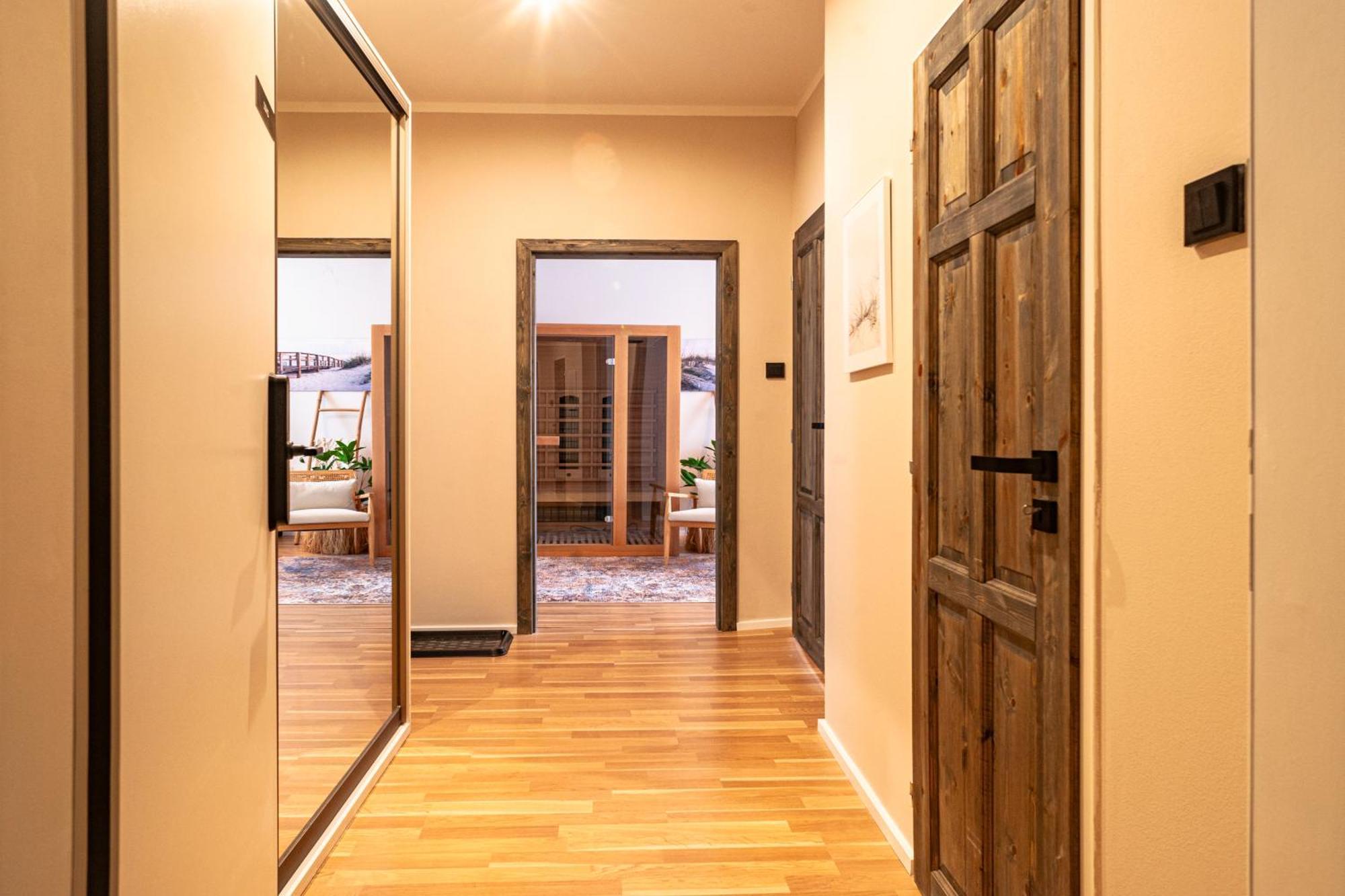 Sting Boutique Apartments 俄斯特拉发 外观 照片