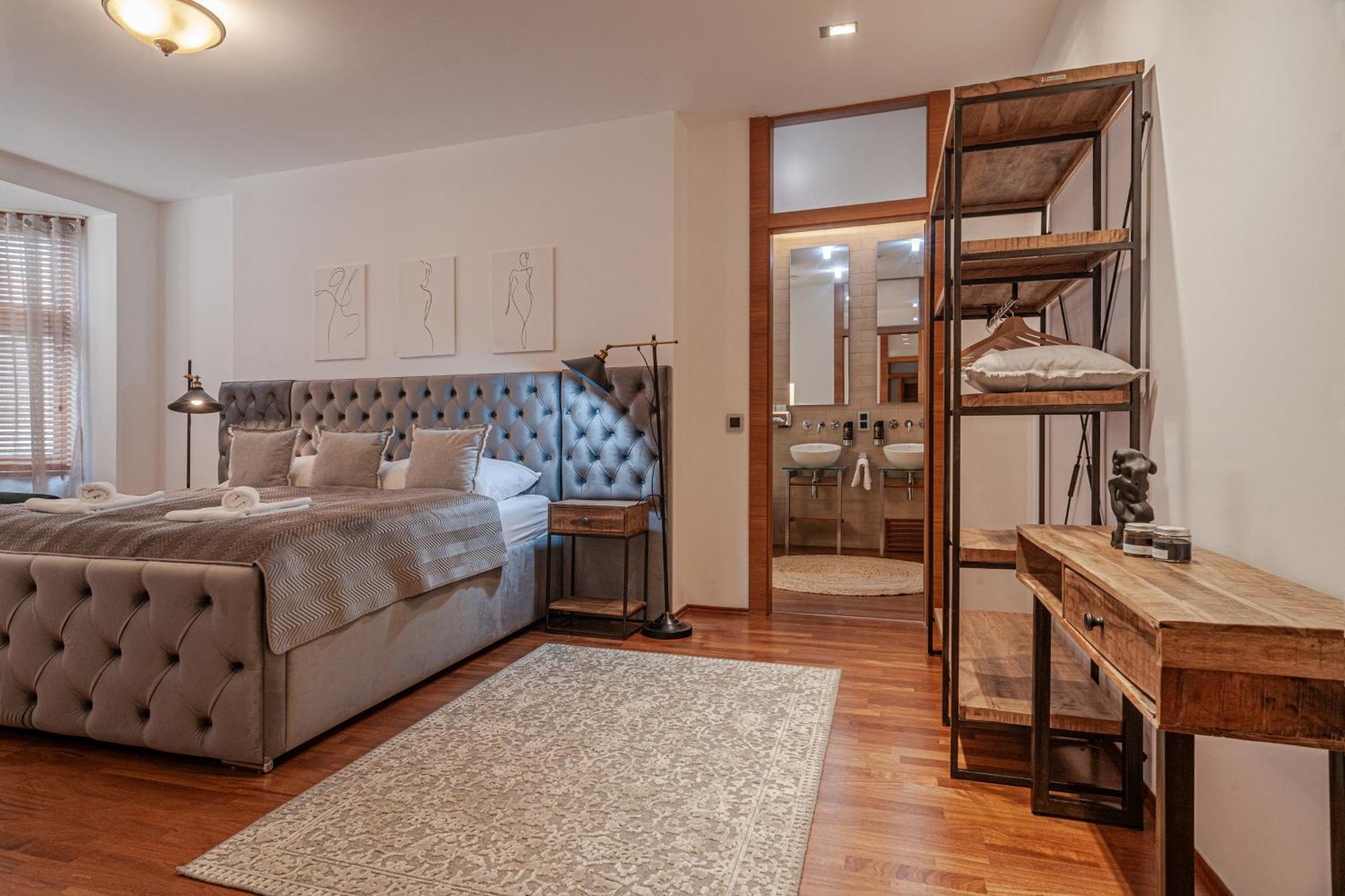 Sting Boutique Apartments 俄斯特拉发 外观 照片