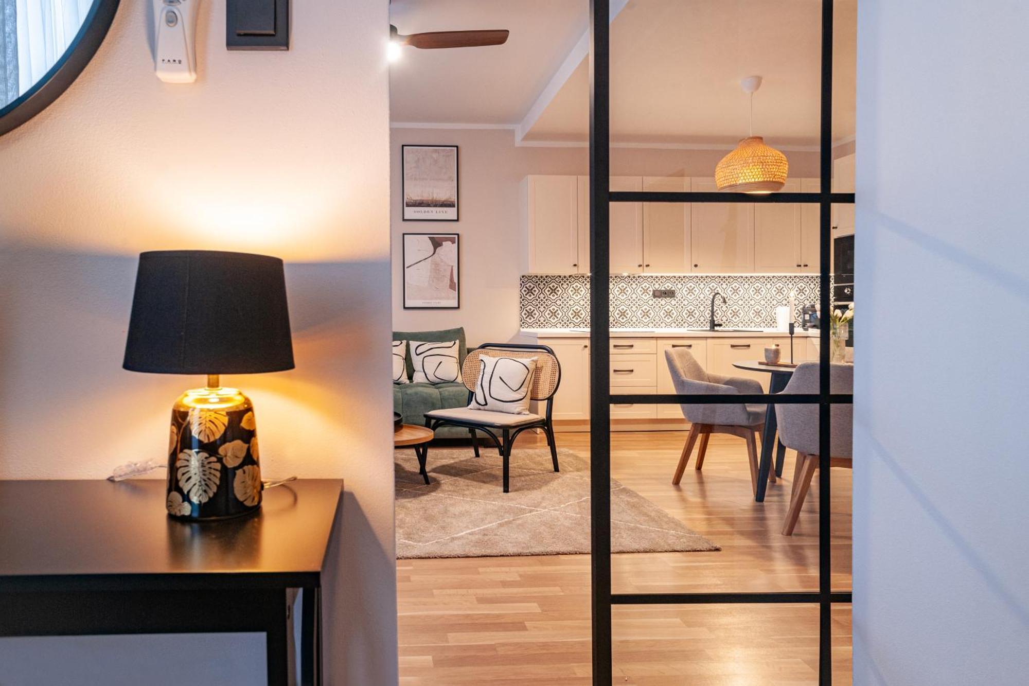 Sting Boutique Apartments 俄斯特拉发 外观 照片